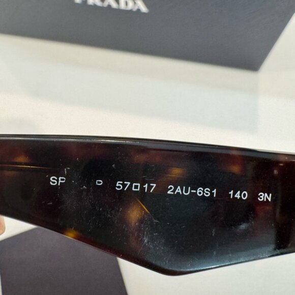 Authentic Prada sunglasses with box - Picture 8 of 11